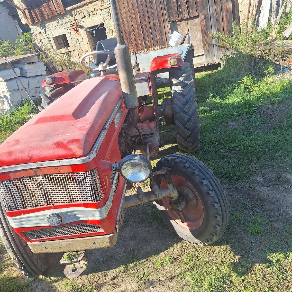 Traktor zetor 2511 s tp
