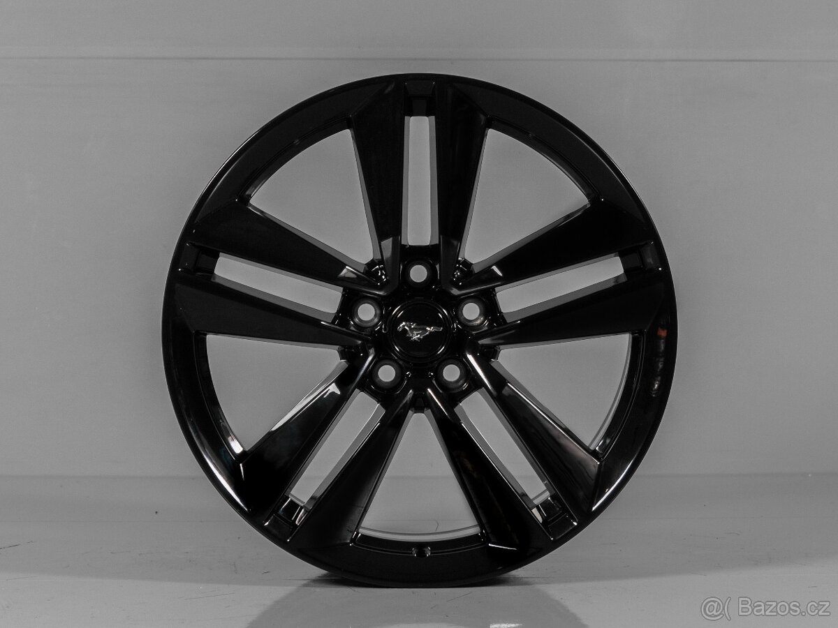 FORD MUSTANG ORIG. ALU R19, 5x114,3, ET 45 ČIDLA (1766B)