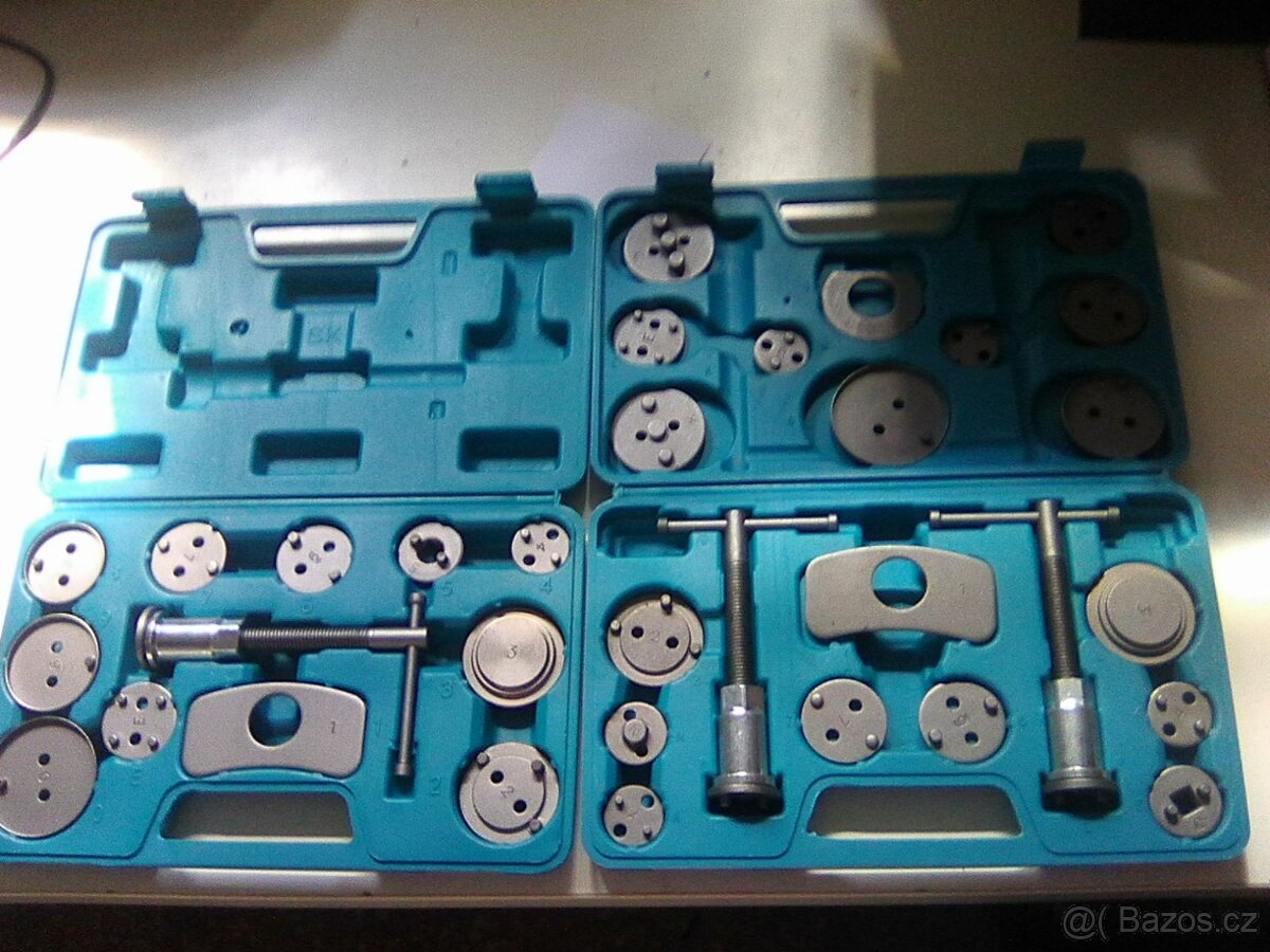 Stlačovák brzdových pístů--Svářečka plastových trubek