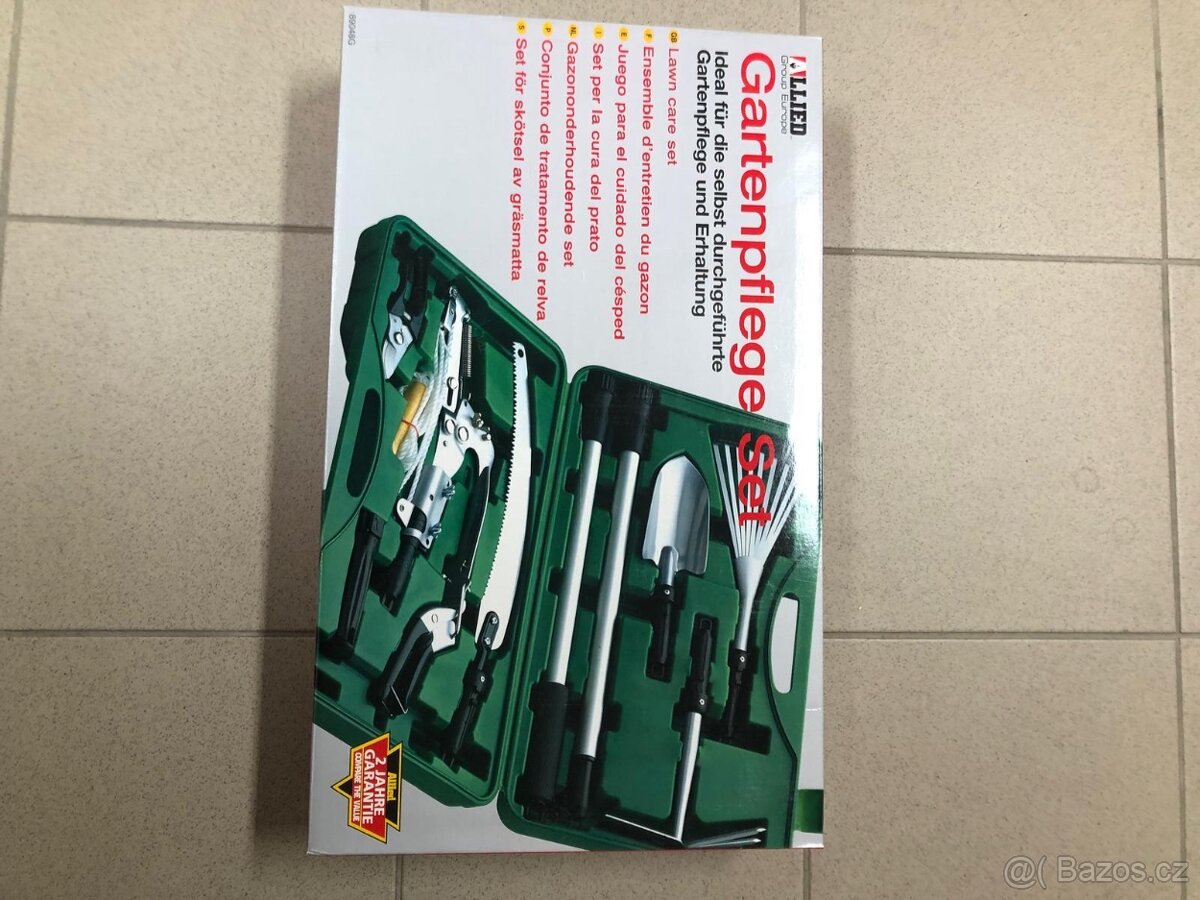 Zahradní souprava 11-ti dílná, nová