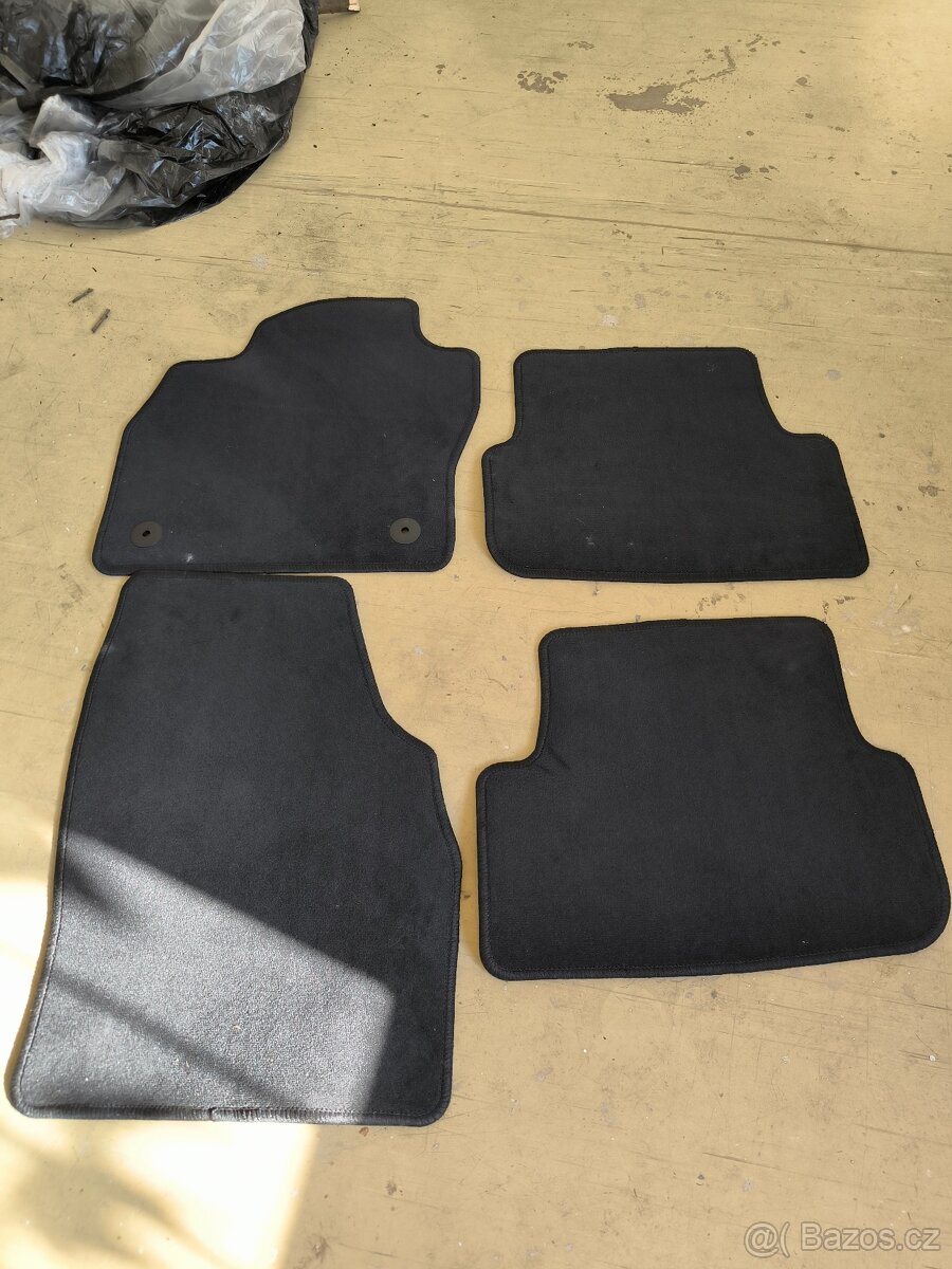 Sada textilních koberců Standard Fabia IV