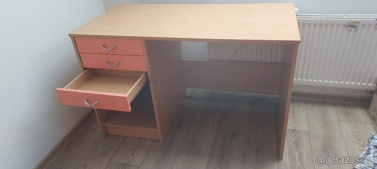 Dětský pracovní stůl a židle IKEA/ skvělý stav