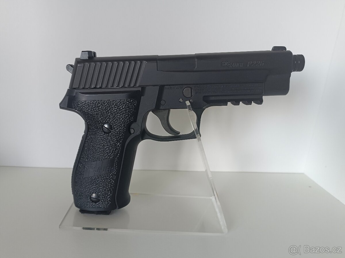Sig Sauer P226 CO2 blowback airguns