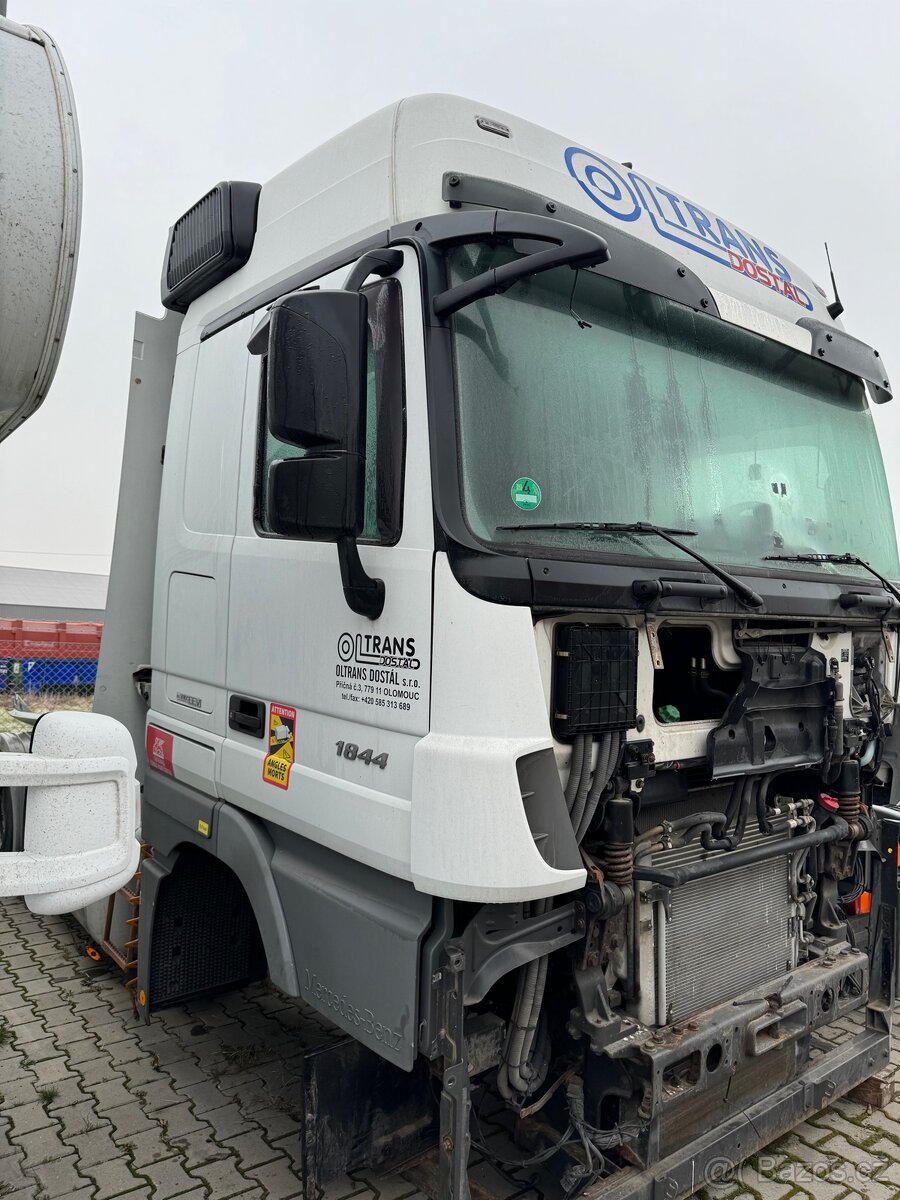 Dily Mercedes Actros 1844