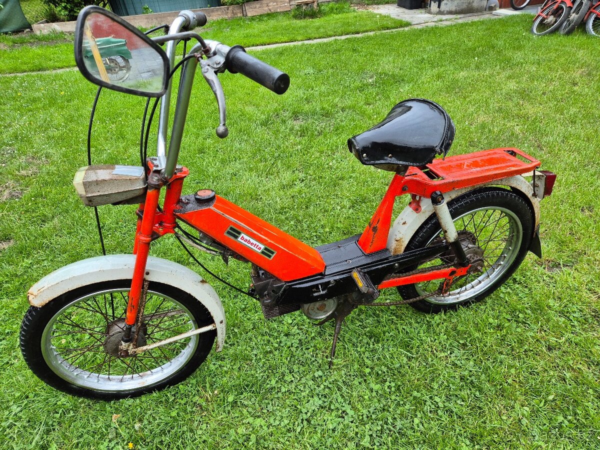 Babetta 207 s kartičkou, červená původní 6.