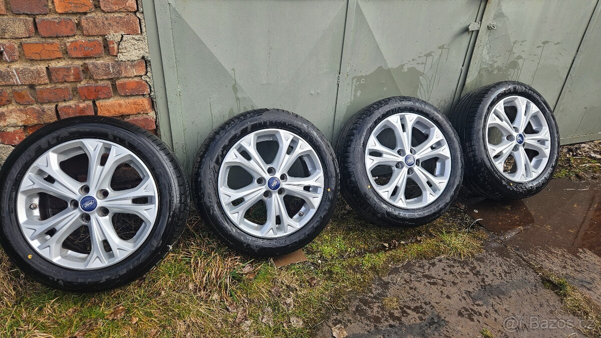 225/50R17