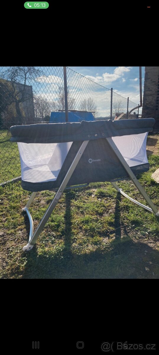 Cestovní postýlka