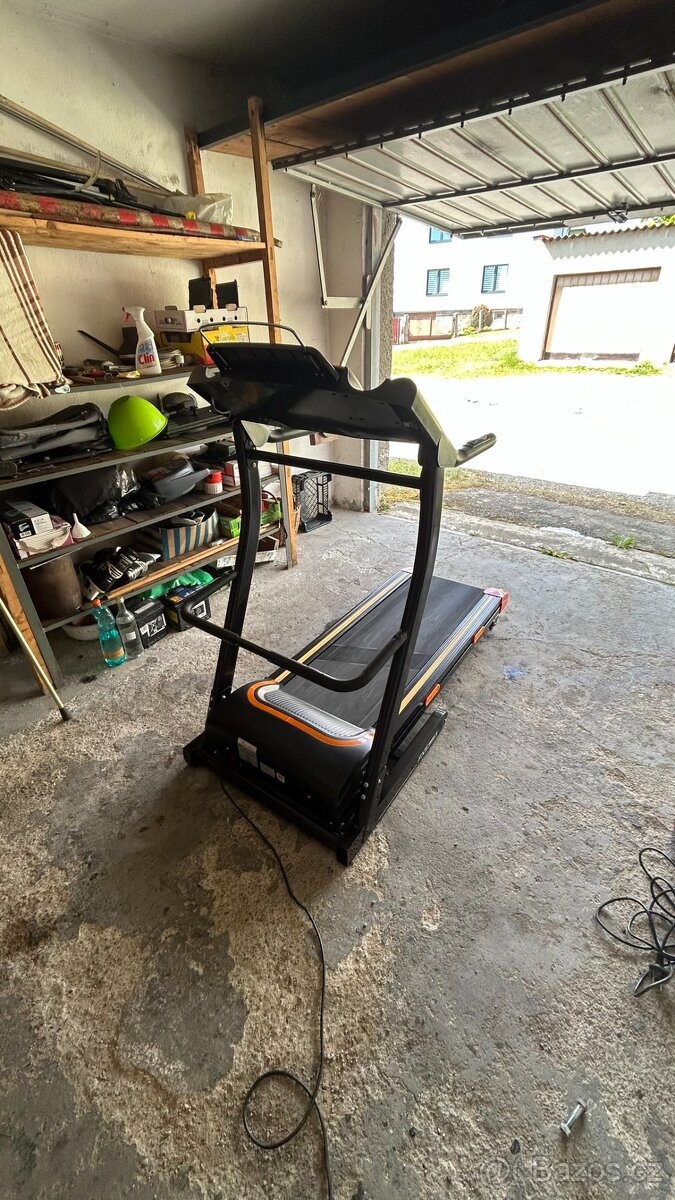 Běžecký pás Klarfit