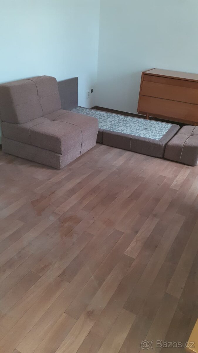2ks rozkládacích čalouněných křesel