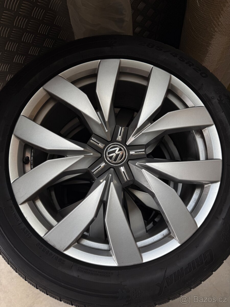 285/45 r20 alu kola se zimní gumou