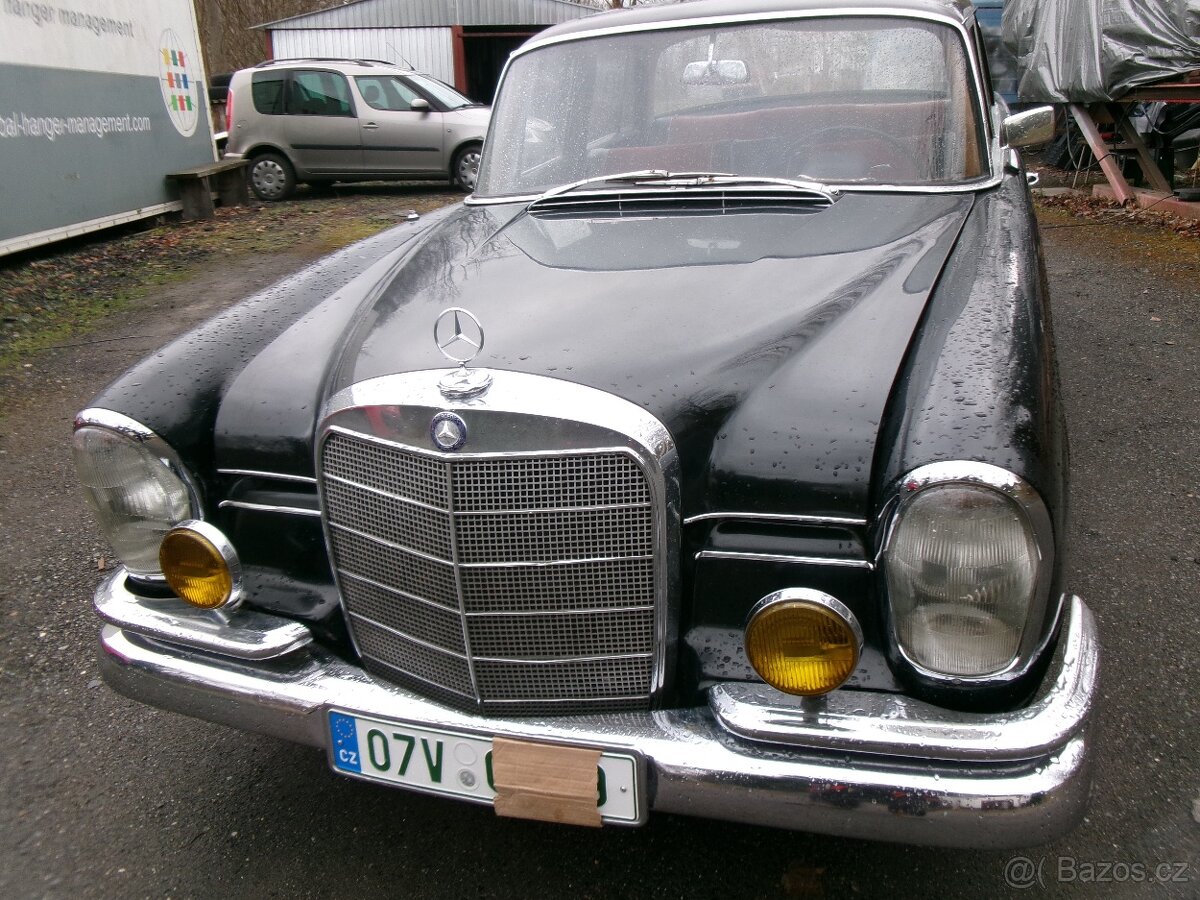 Mercedes-benz 220 SE W111