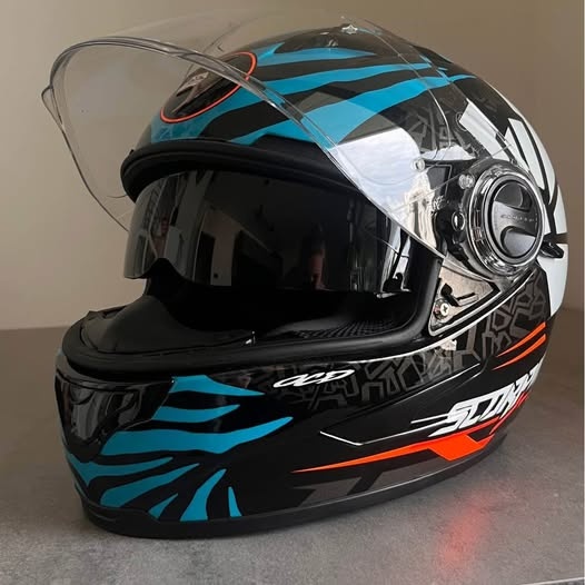 Helma na motorku