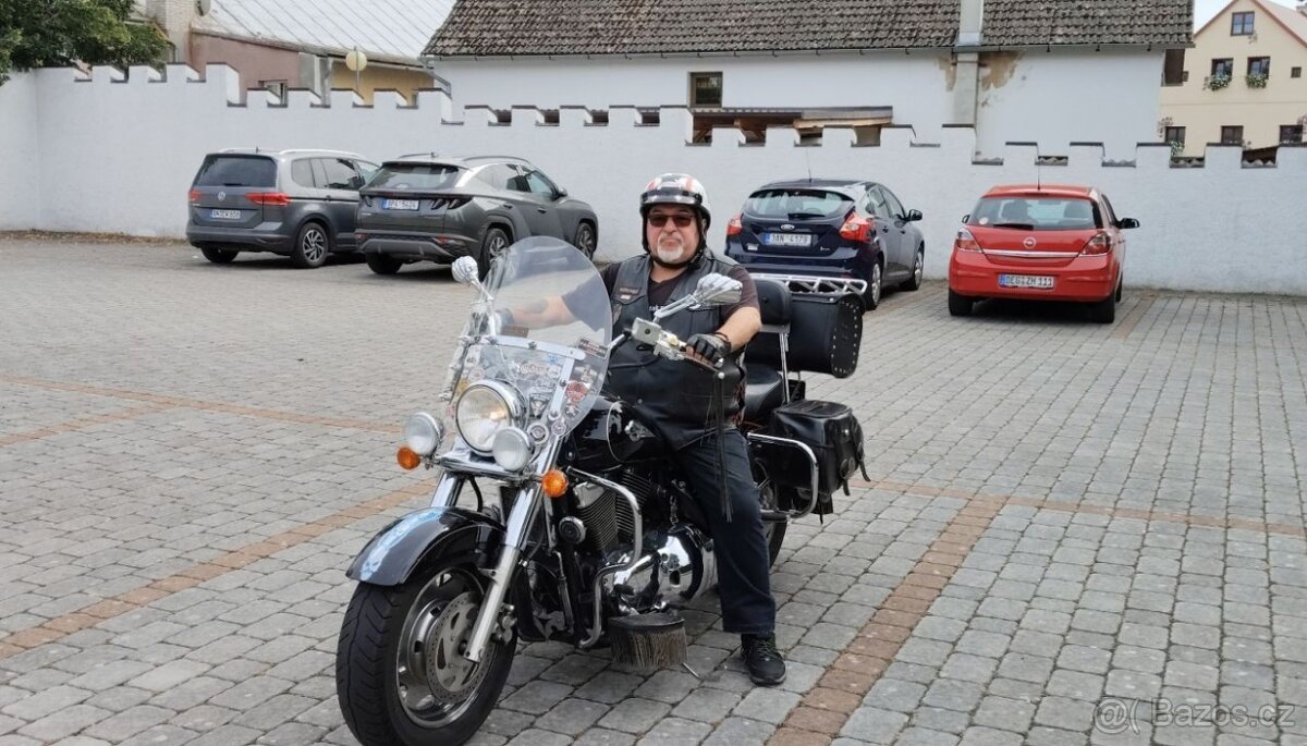 Suzuki VL 1500 LC Intruder