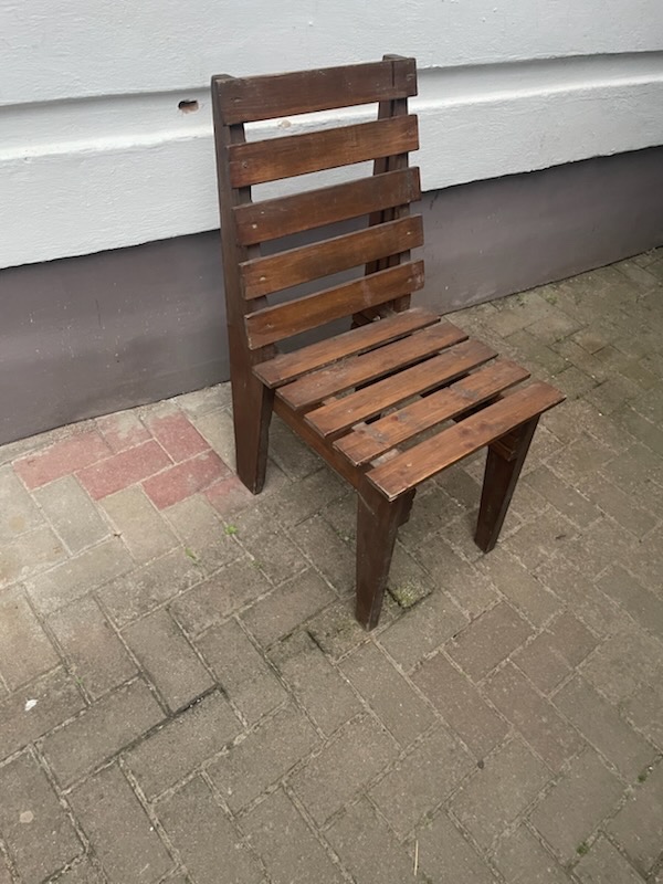 Židle dřevěnne