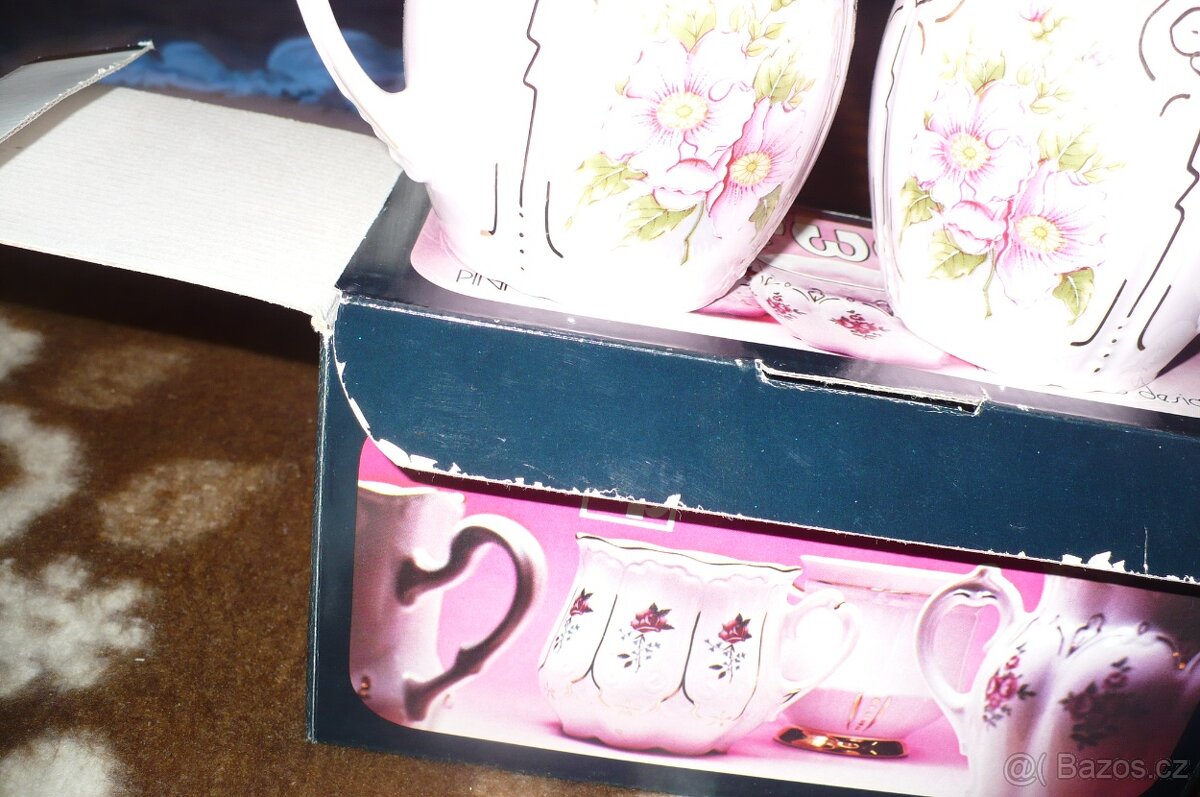 hrnečky růžový porcelán