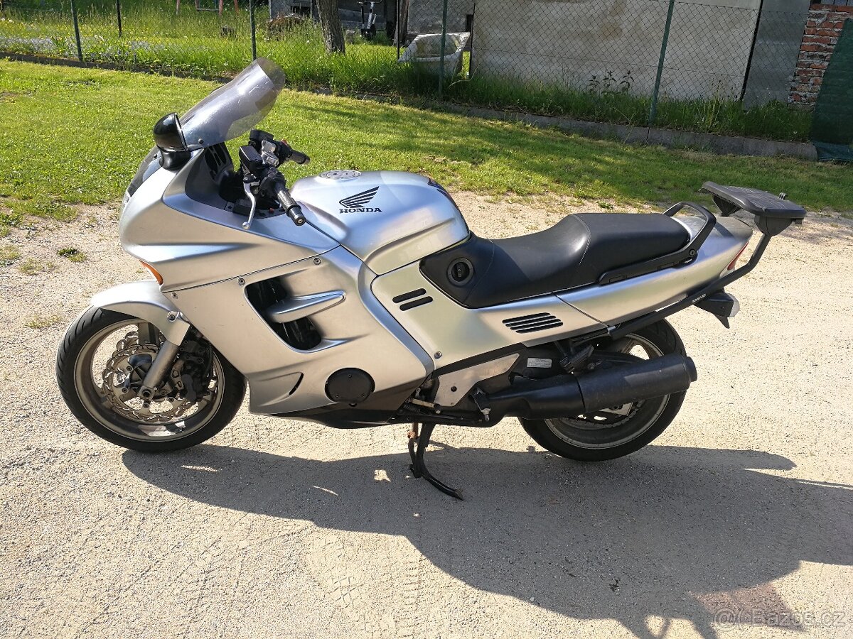 Honda CBR 1000 F dual