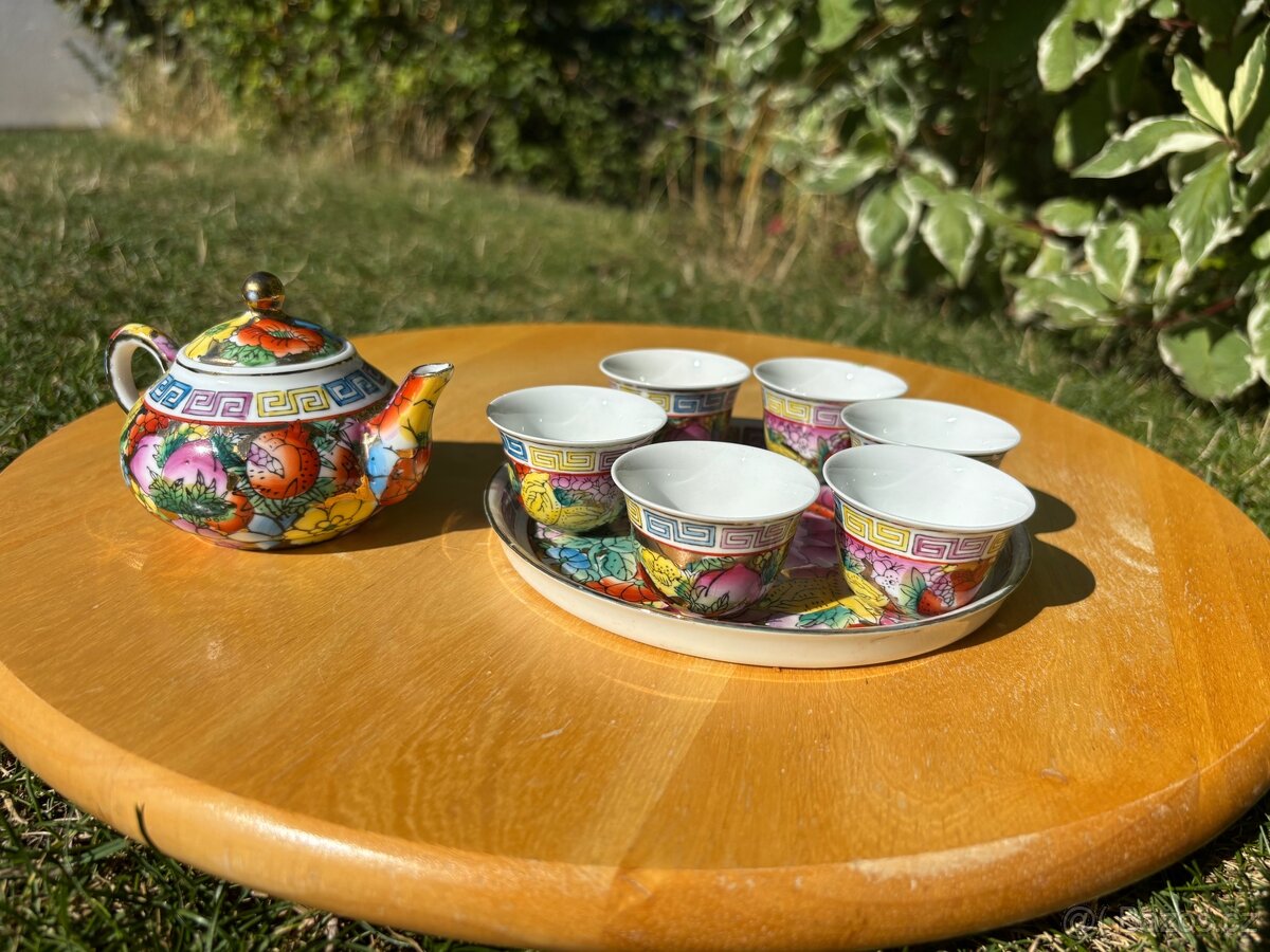 Čínský čajový set – ručně malovaný, původ Zakázané město