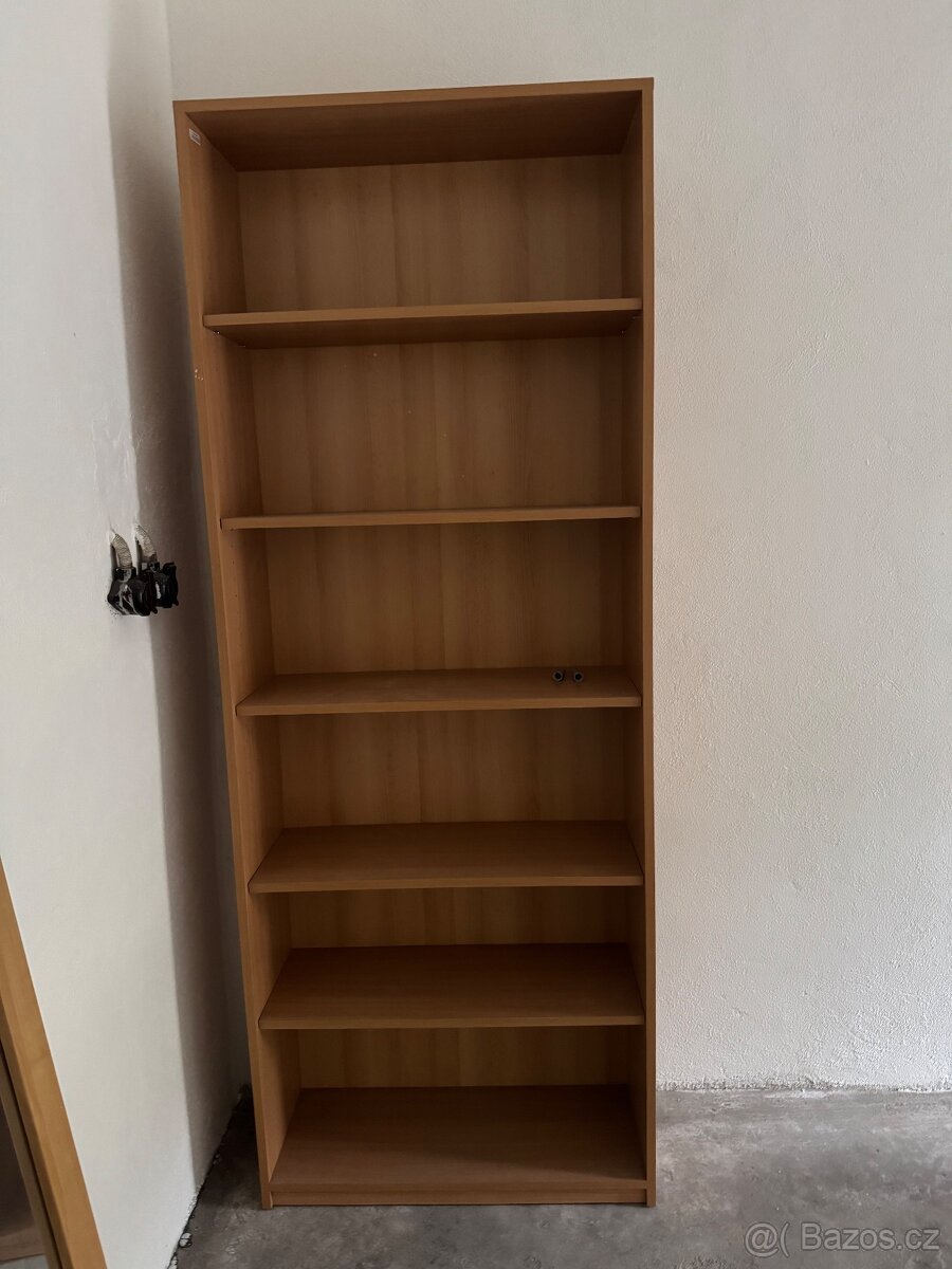 Prodám regály/knihovny