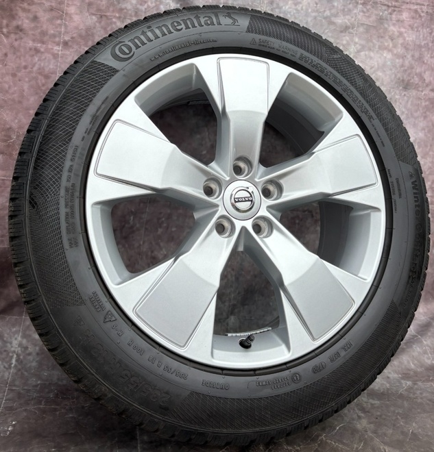 Originální Alu kola 5x108 Volvo XC40, V90CC 235/55/18