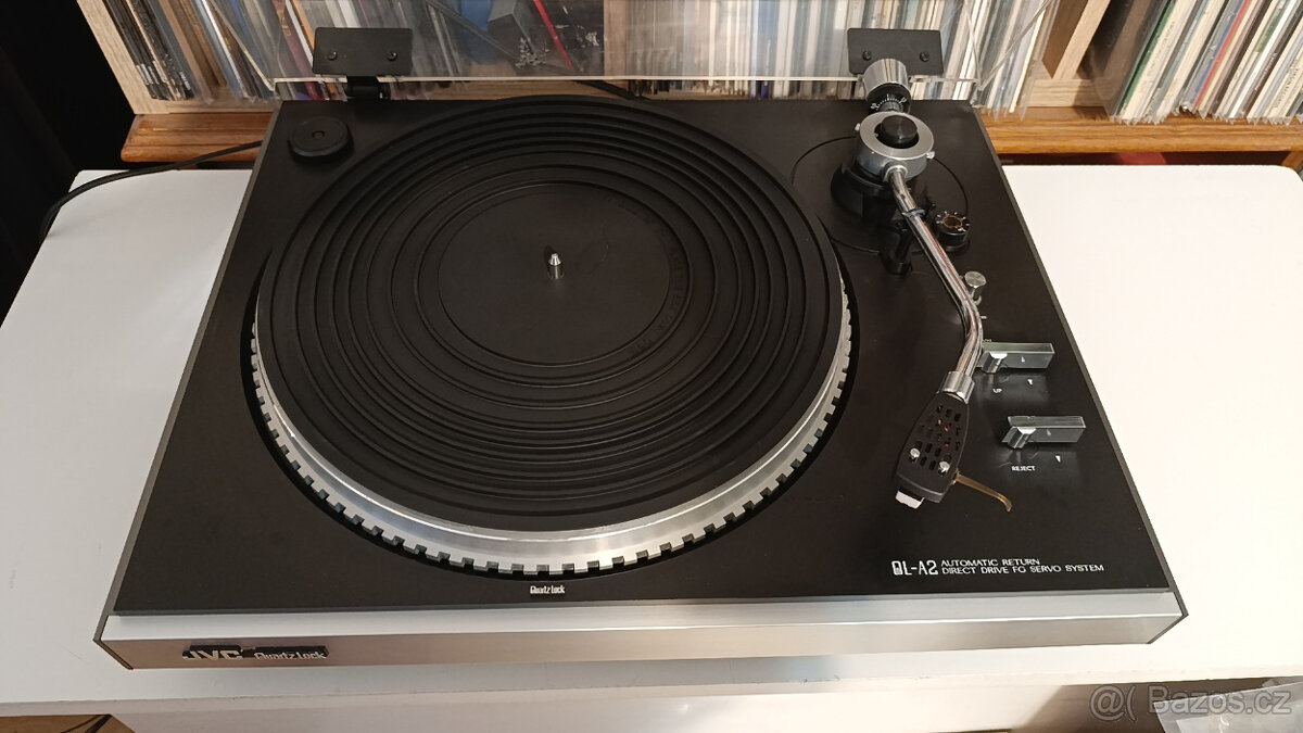 JVC QL-A2 Stereo Record Player/ Auto Return (1978)