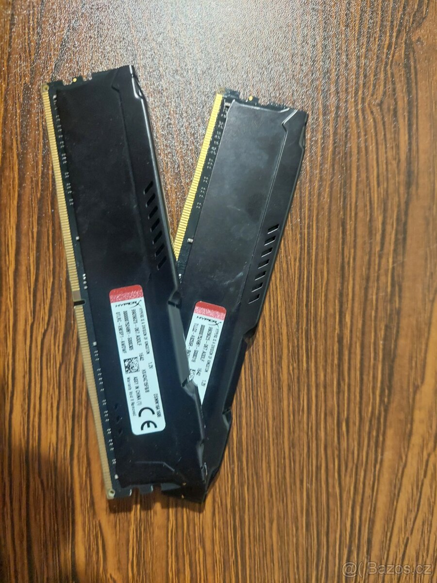 RAM DDR4 2x8 GB (16 GB) 2400 MHz Kingston HyperX Fury Black