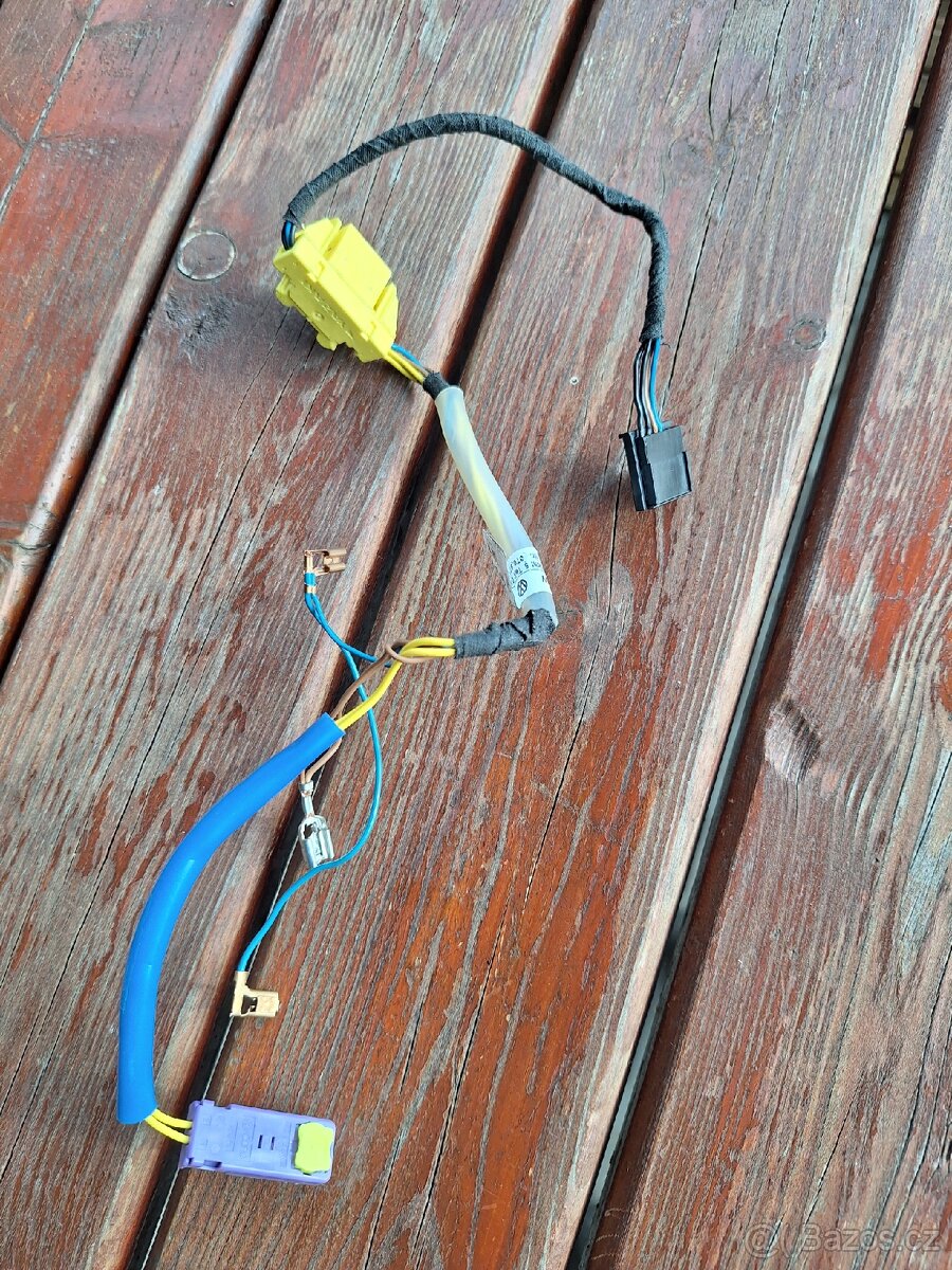 Škoda Octavia 2 ,kabelový svazek pro multifunkční volant