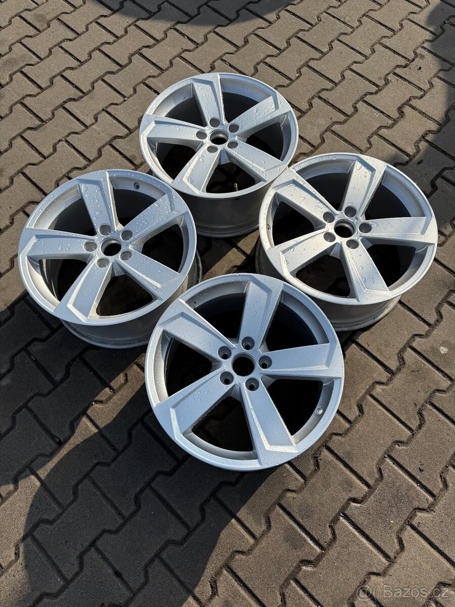 Alu Audi 5x112r18 8J ET 46