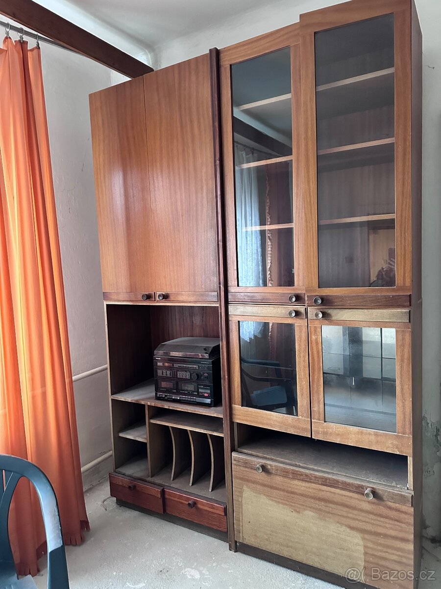 Sestava skříň ,obývací stěna