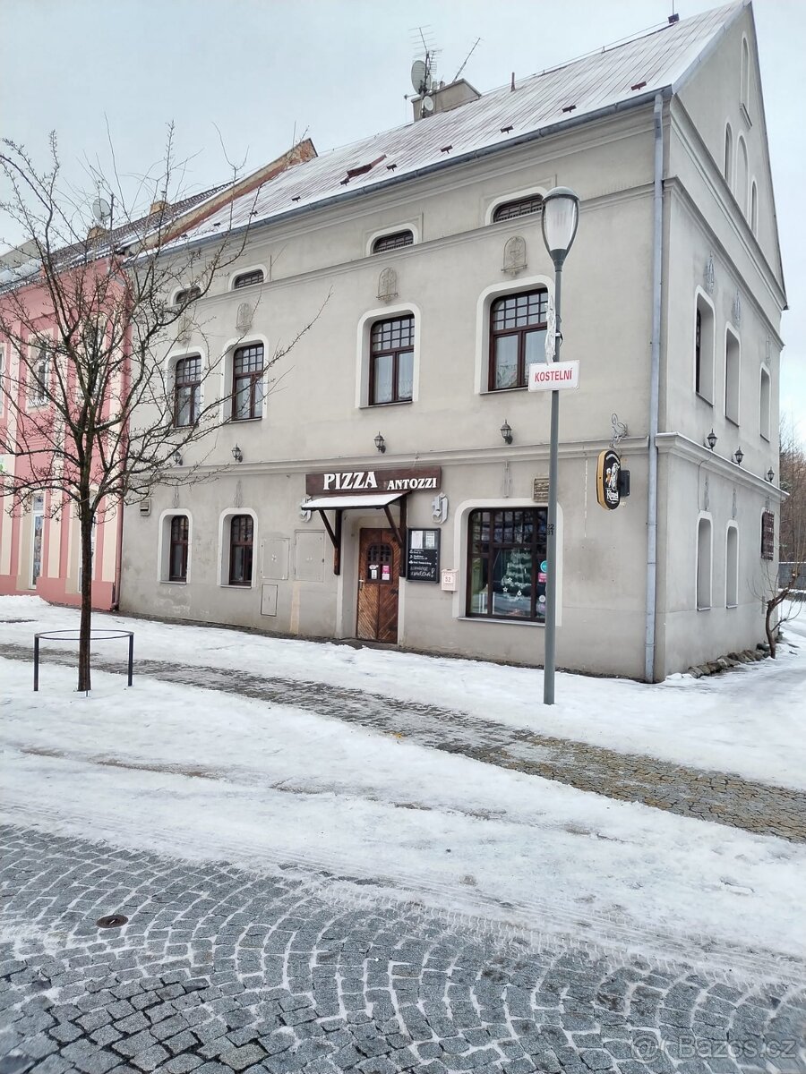 Pronájem zařízené restaurace v centru města