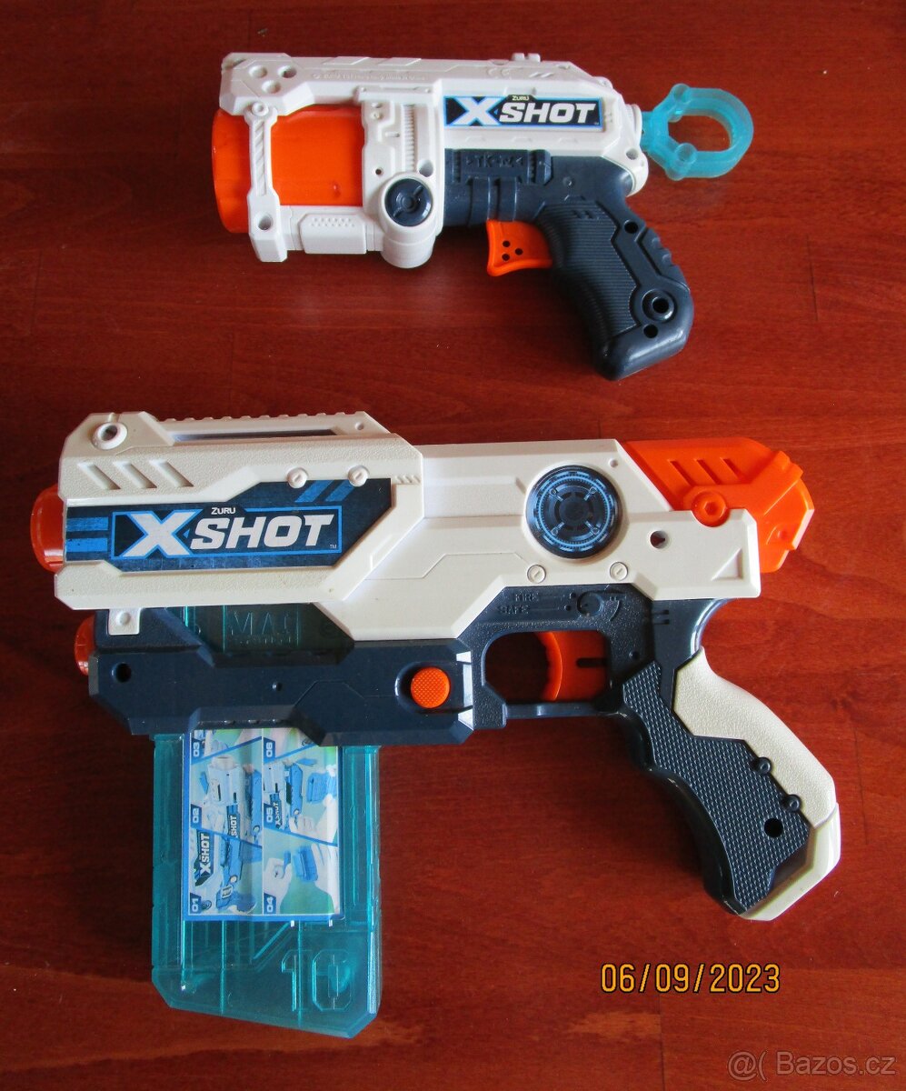 Pistole -XSHOT zuru