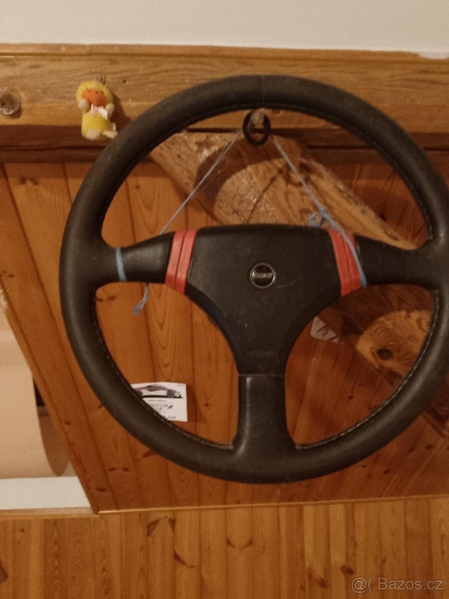Volant Fiat Uno MOMO