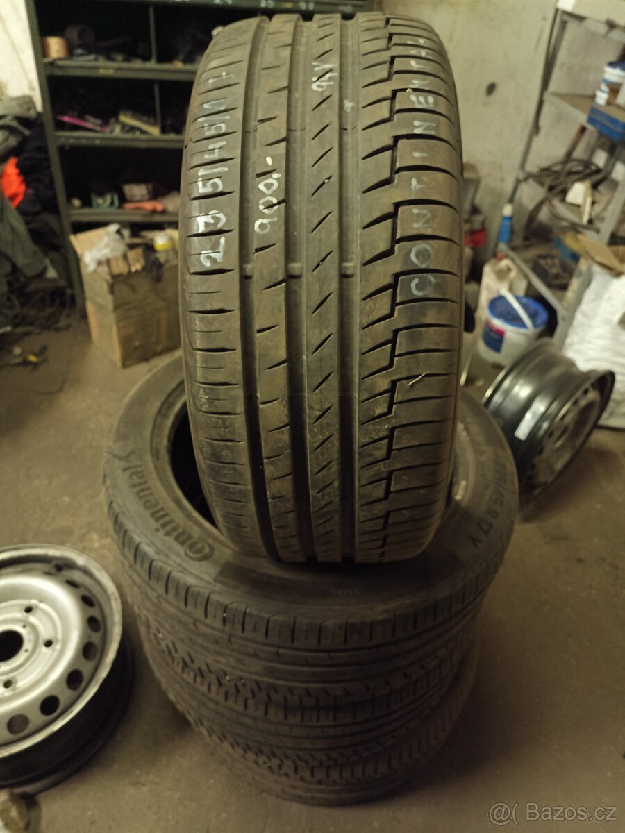 235/45/17 Continental 94Y