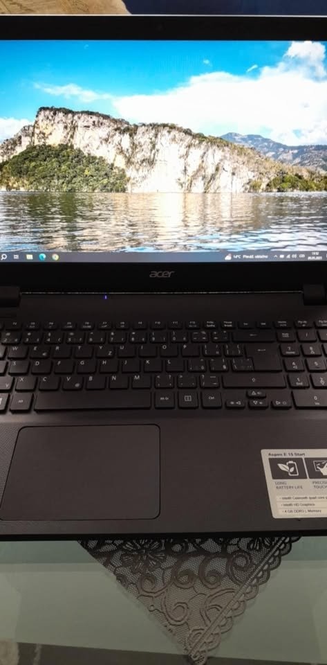 Prodam tichy notebook zn Acer Aspire E 15 Start
