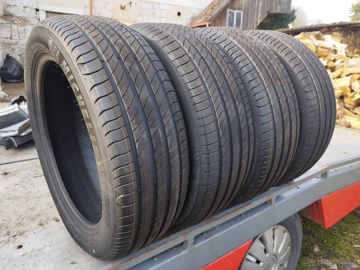 Nové 205/55 r19 letní Michelin