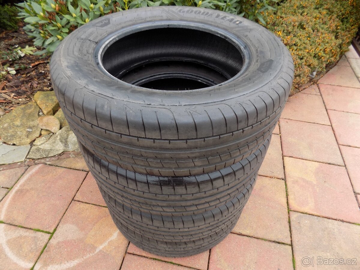 GOODYEAR EAGLE F1 ASYMMETRIC 3 SUV 235/65 R18
