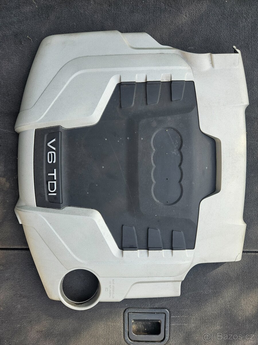 Kryt motoru Audi 3.0 V6