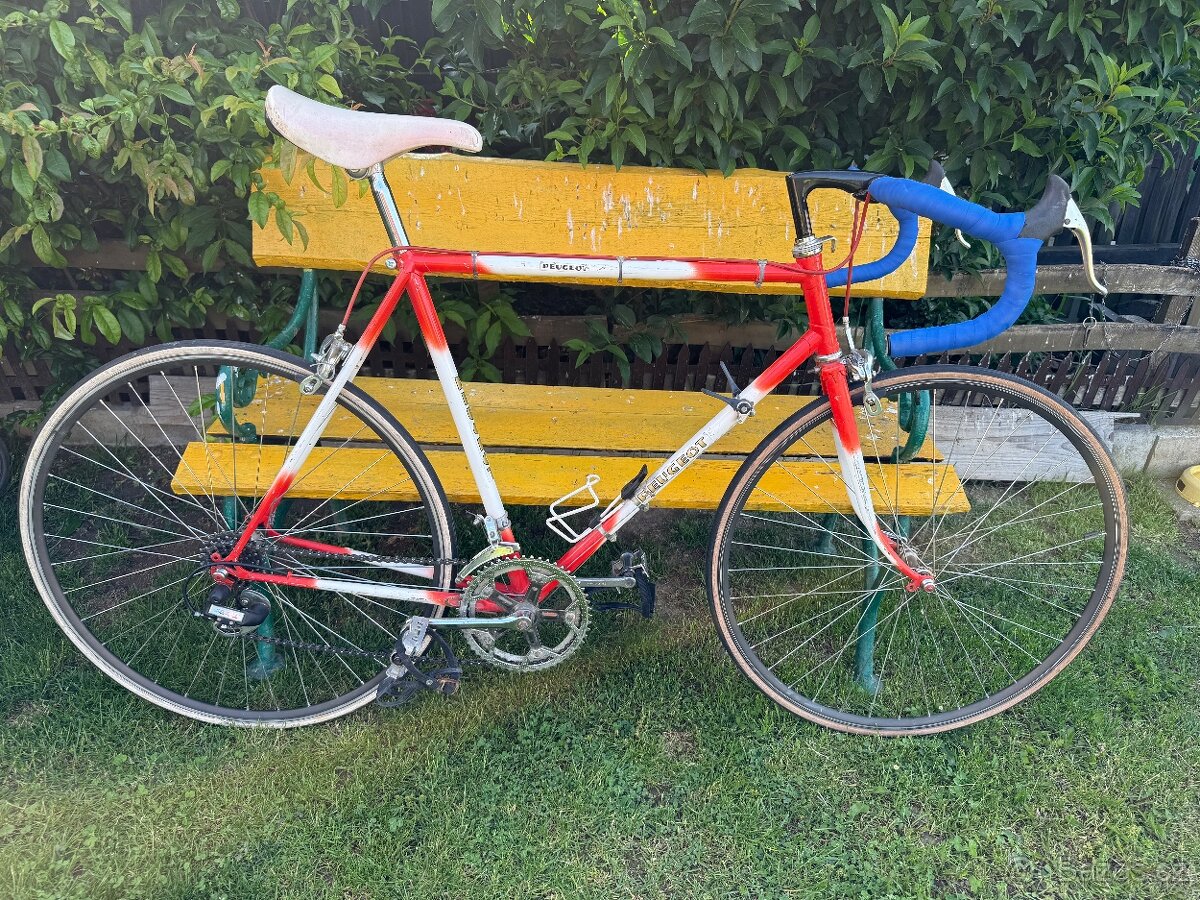 Silniční kolo Peugeot