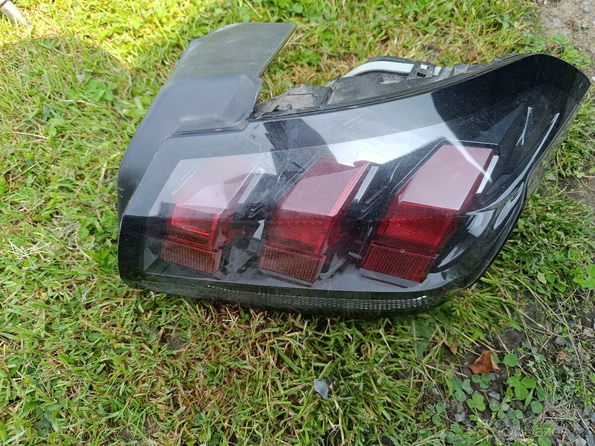 Zadní lampa 208