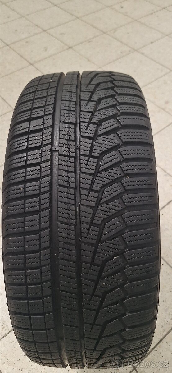 Pneumatiky 225/40R19