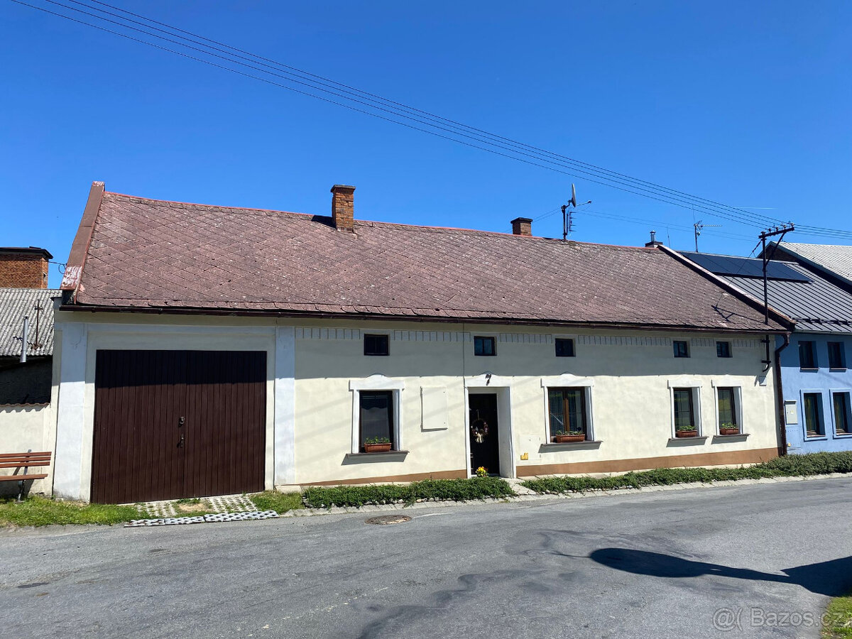 🏠 Venkovský dům s velkým pozemkem 2002 m² – Zákřov u Tršic