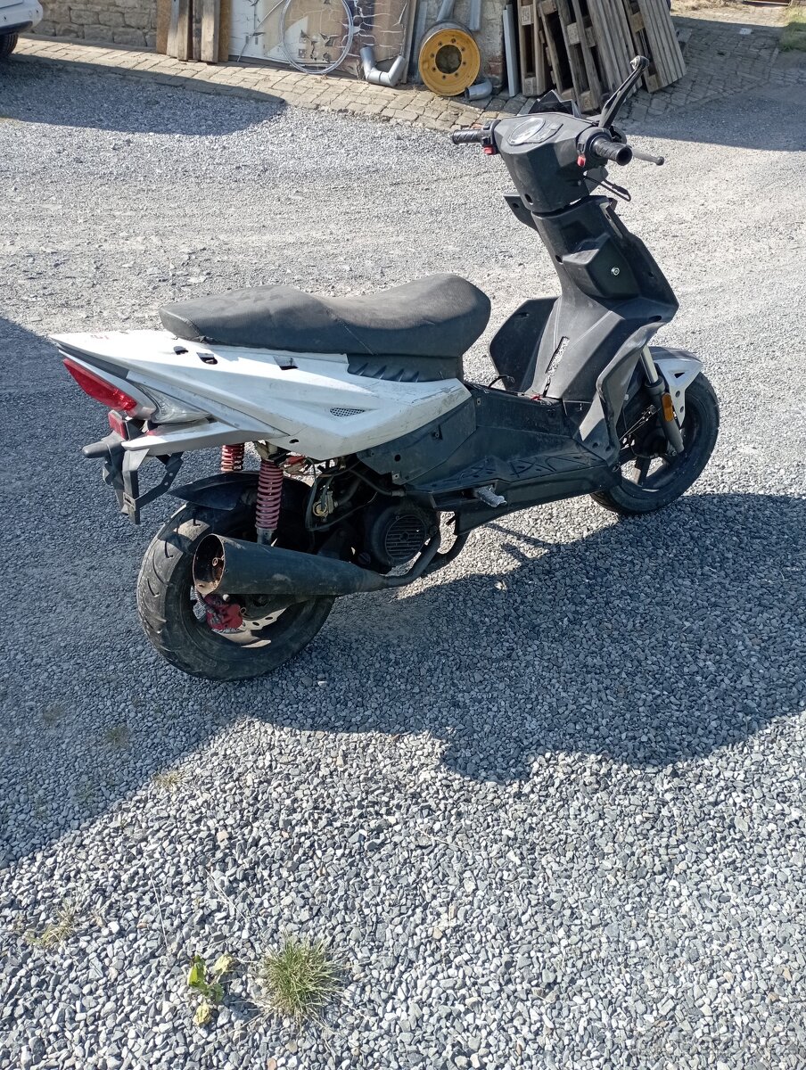 Maxon 125