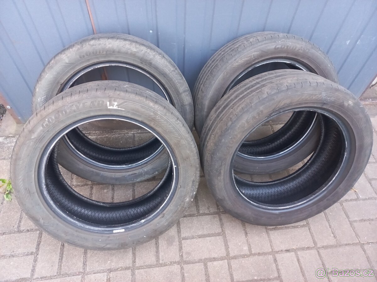 225/50 r17 Goodyear Efficent Grip