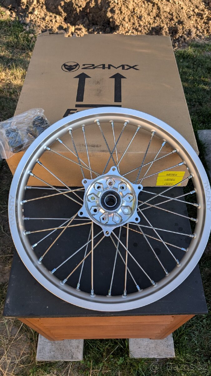 Zadní kolo KTM 19"