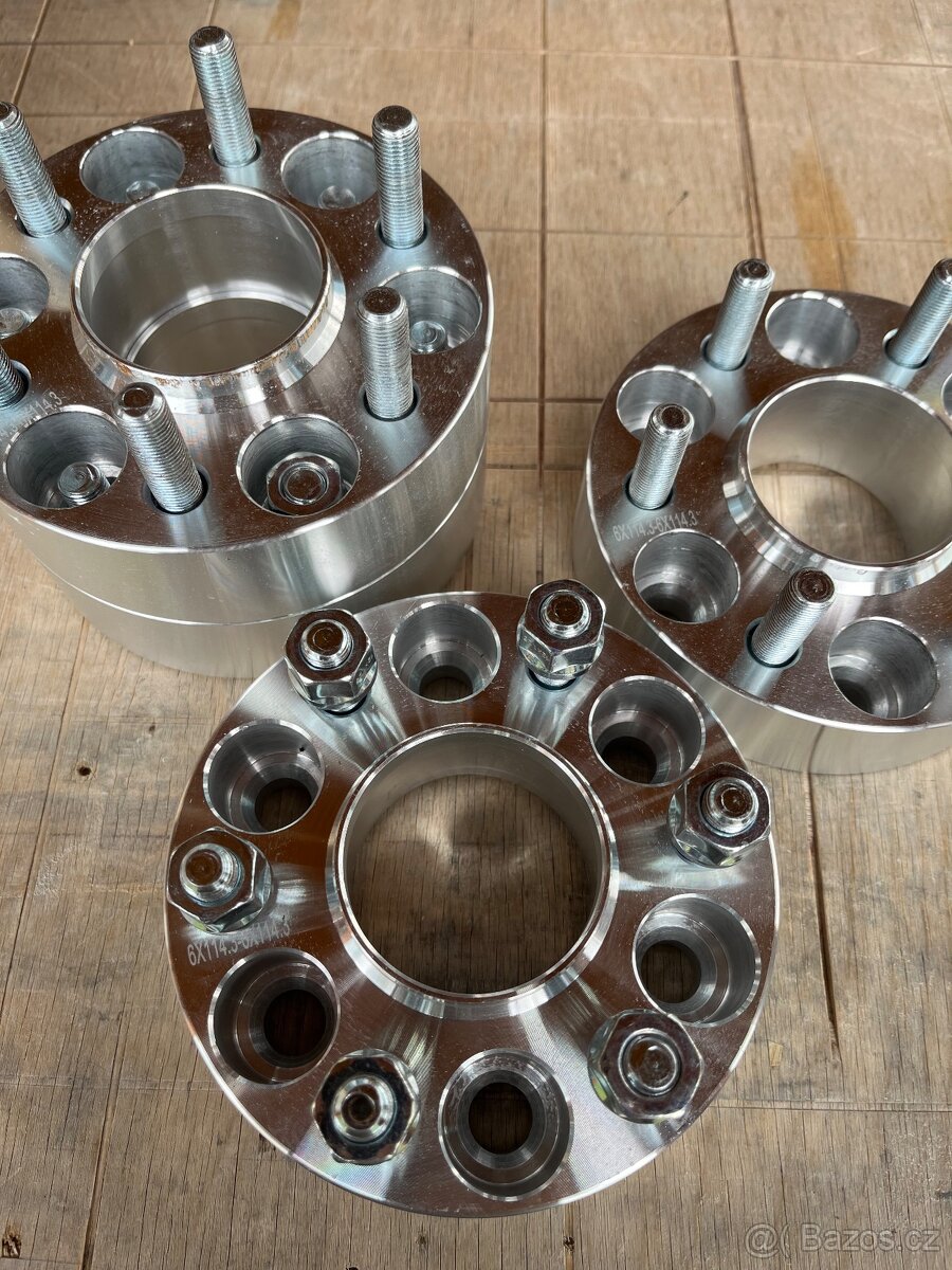 Rozšiřovací podložky šířka 30mm 6x114,3