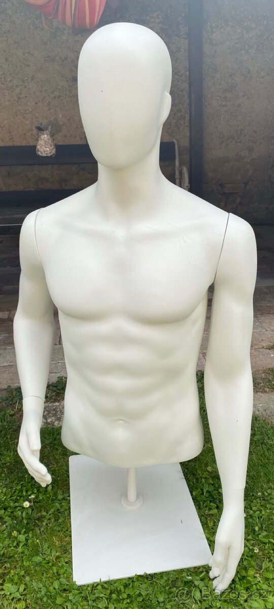 Figurina torzo trup