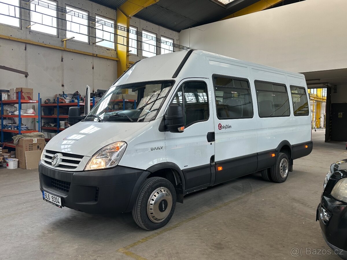 Iveco Daily minibus 20 míst irisbus