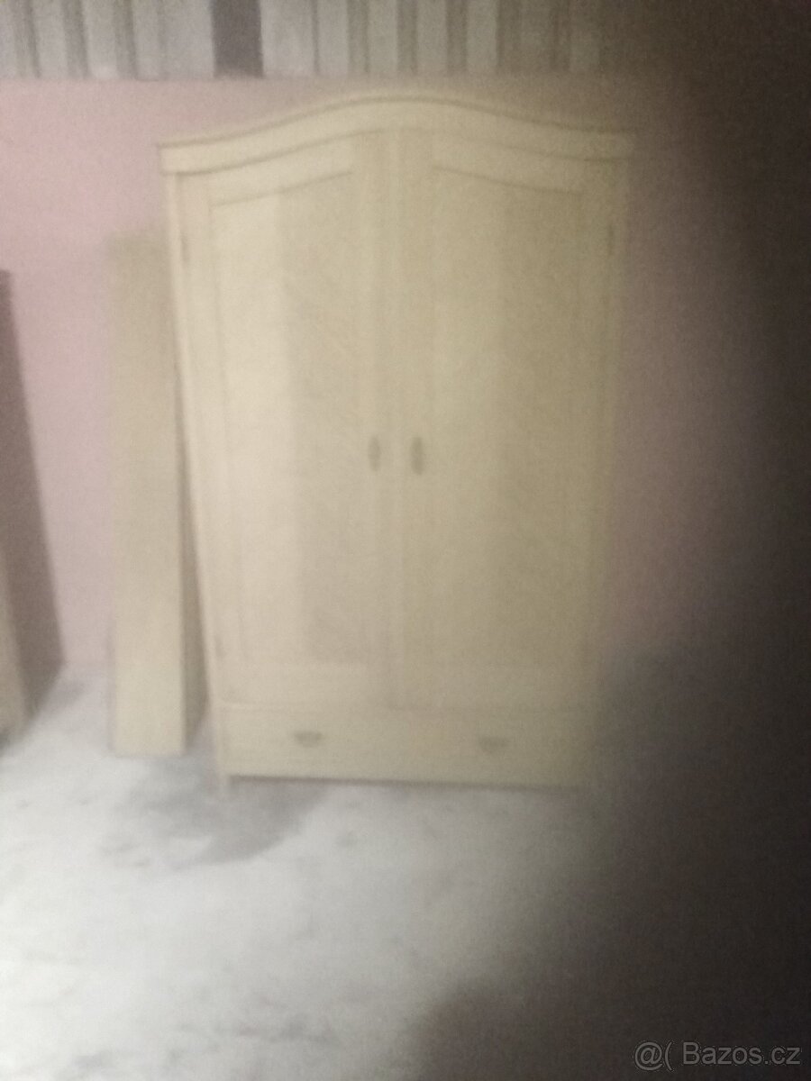 starší ložnici