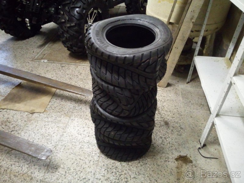 Pneu na čtyřkolku 9"