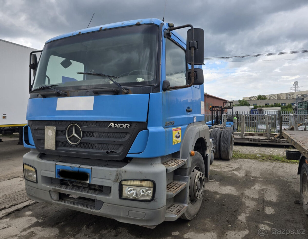 Mercedes-Benz AXOR 2533