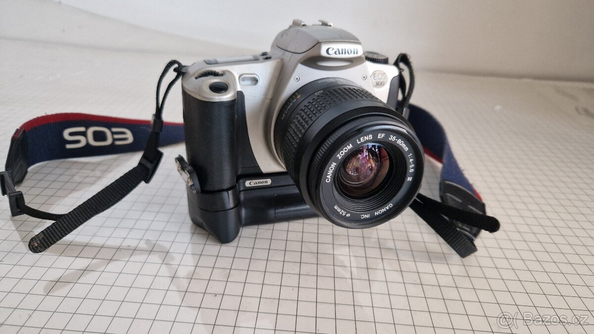 Canon EOS 300 + Objektiv Canon EF 35-80mm